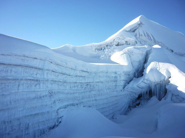 Cumbre del Vallunaraju (5.686 m)