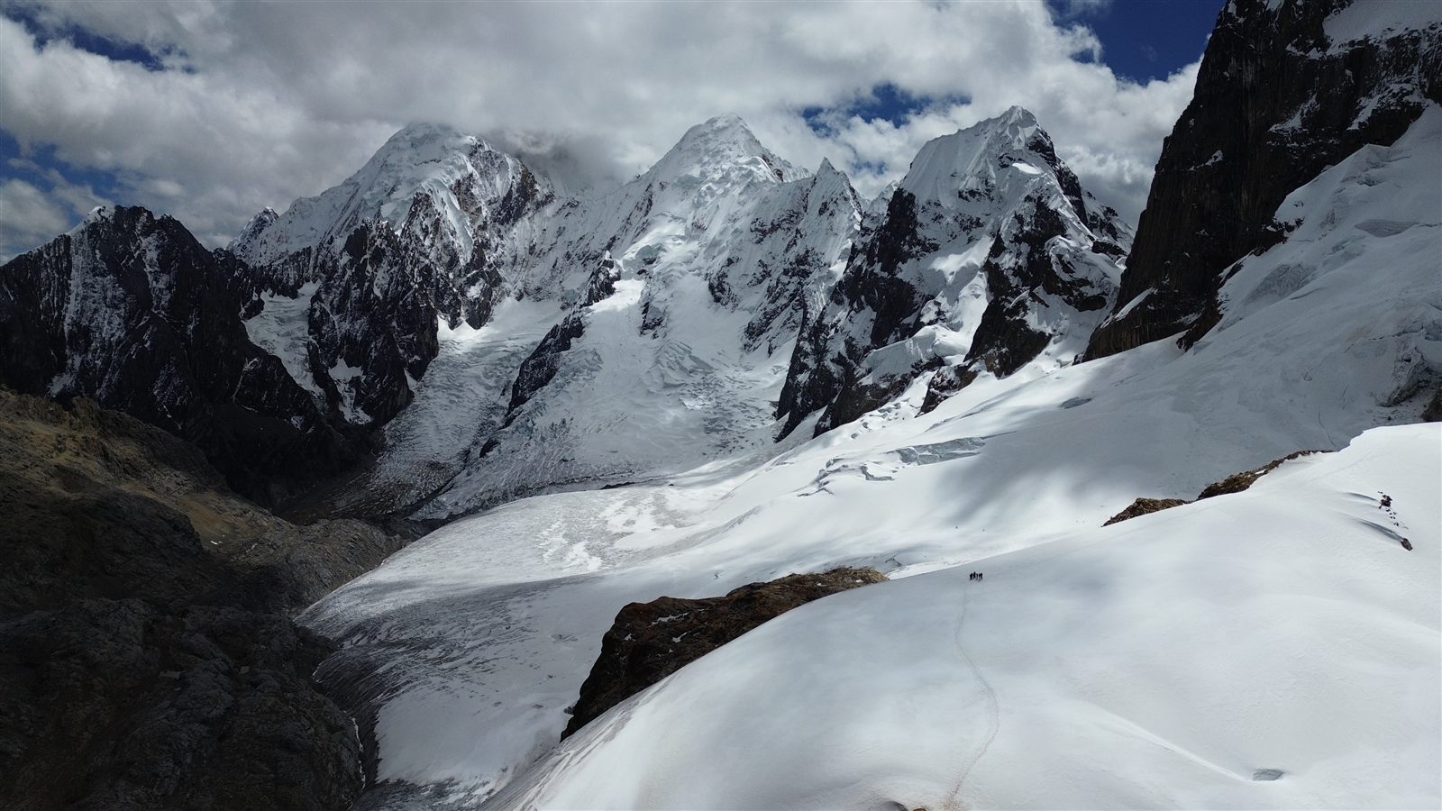 Cruzando el glaciar — Huayhuash 10 días